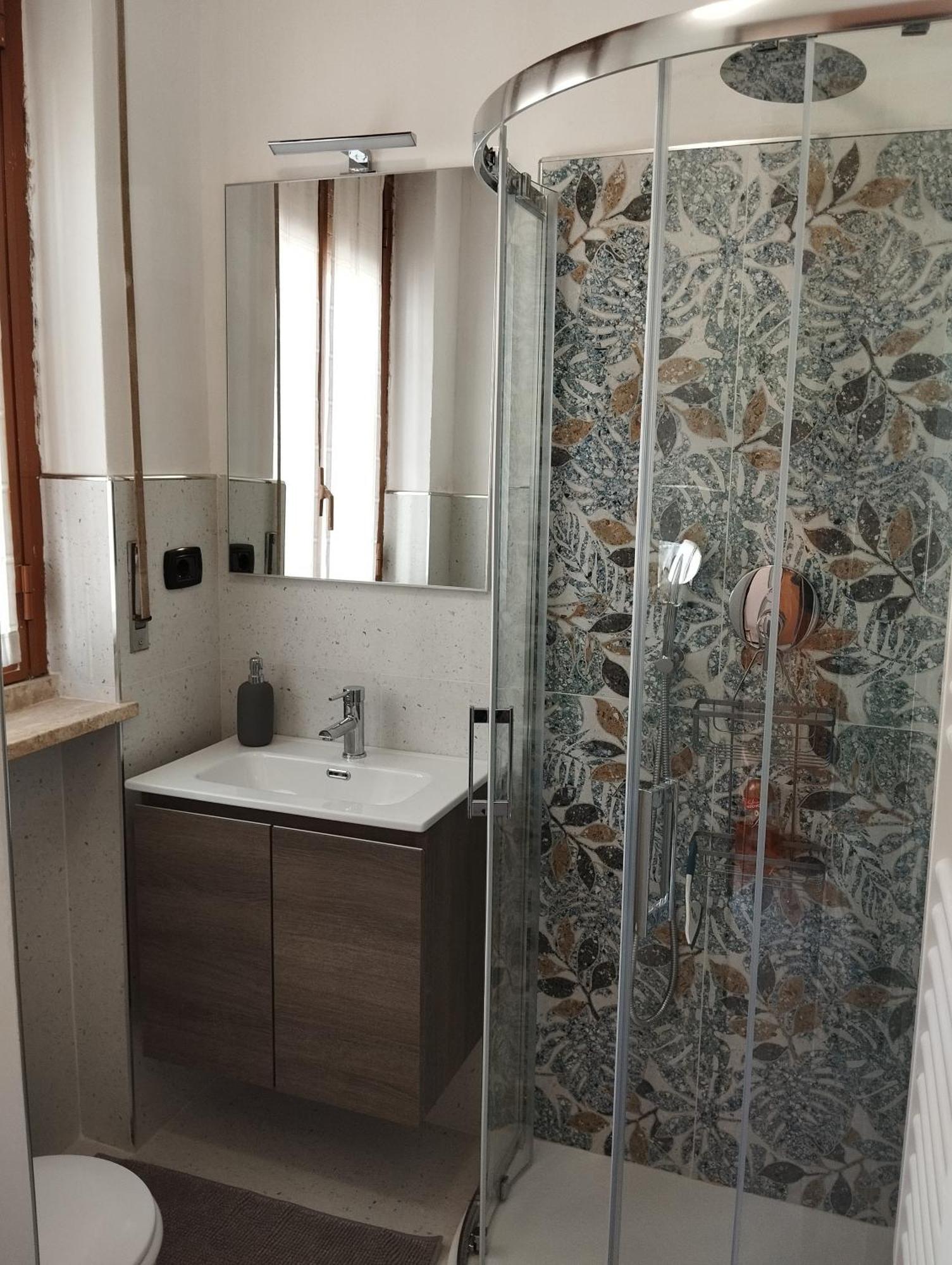 Twin Room Private Bathroom