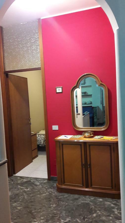 Twin Room Private Bathroom